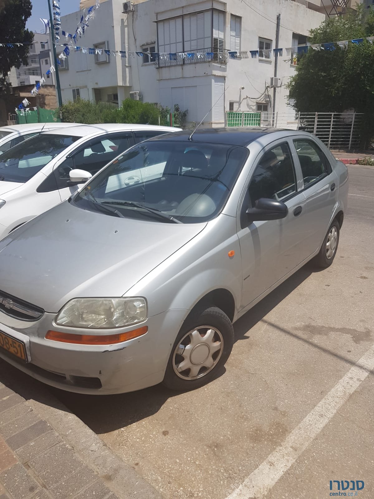 2004' Chevrolet Aveo photo #3