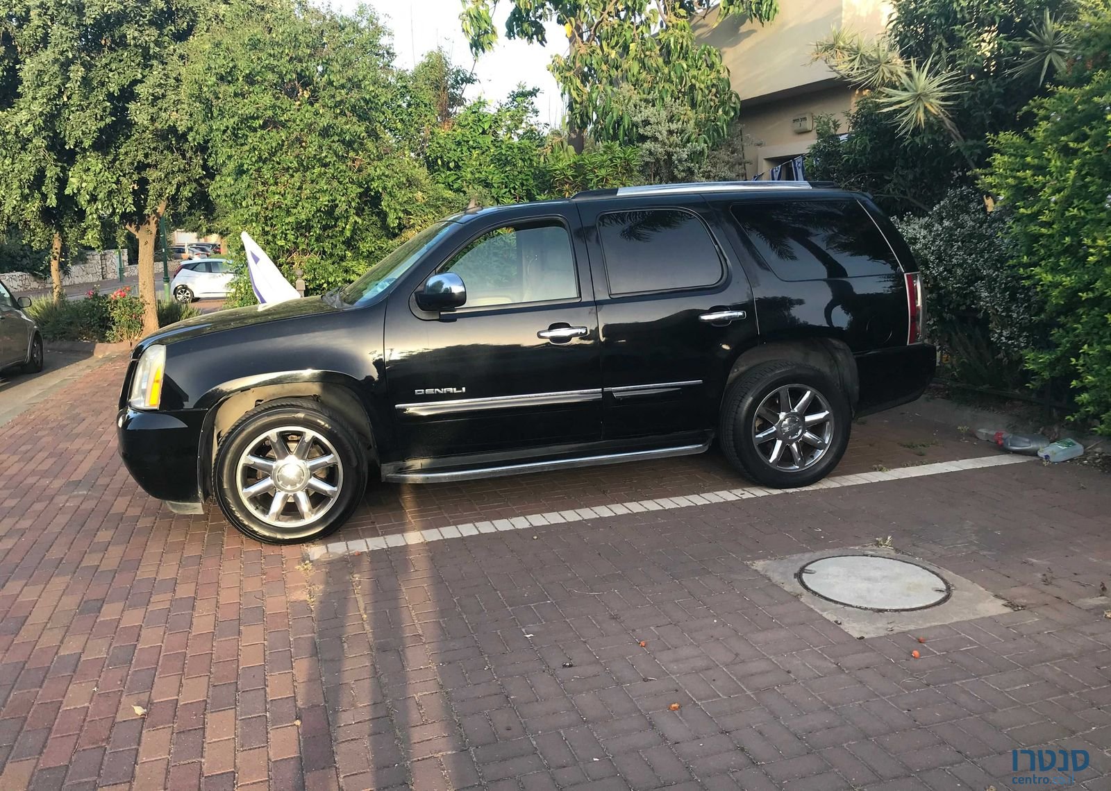 2009' GMC Yukon ג'י.אם.סי יוקון photo #3