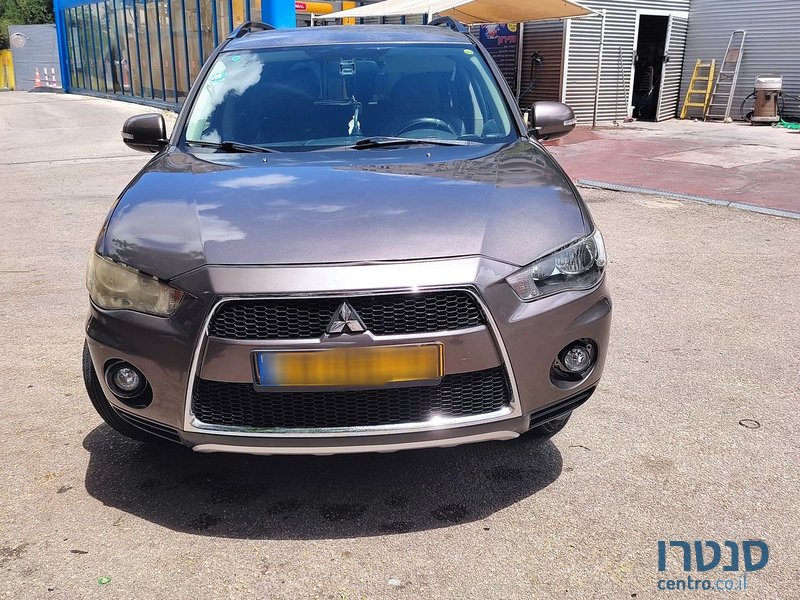 2010' Mitsubishi Outlander מיצובישי אאוטלנדר photo #3