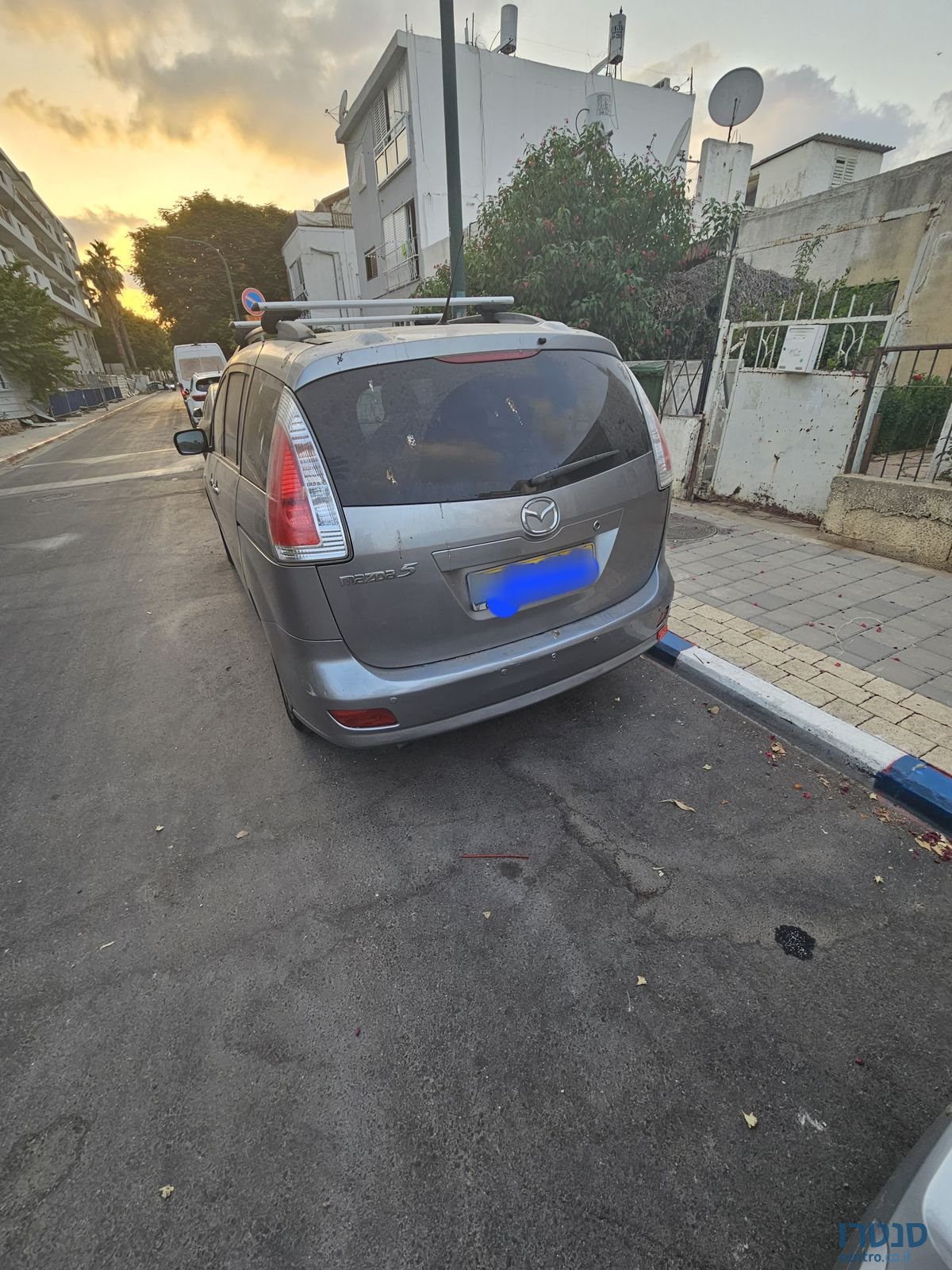 2010' Mazda 5 מאזדה photo #3