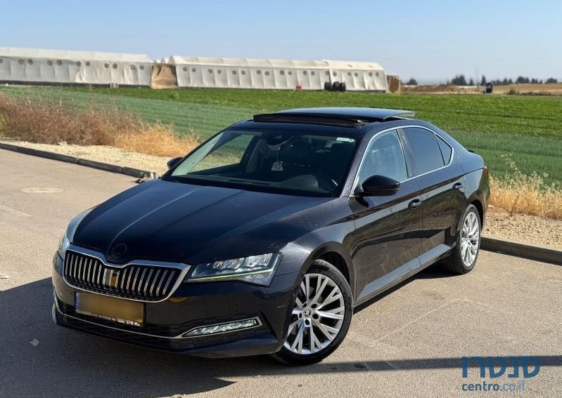 2020' Skoda Superb סקודה סופרב photo #2