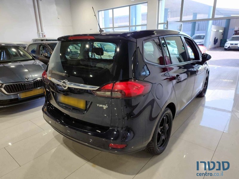 2018' Opel Zafira photo #3