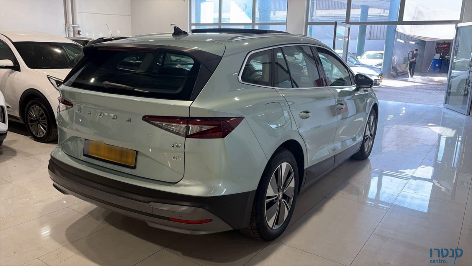 2022' Skoda Enyaq photo #3