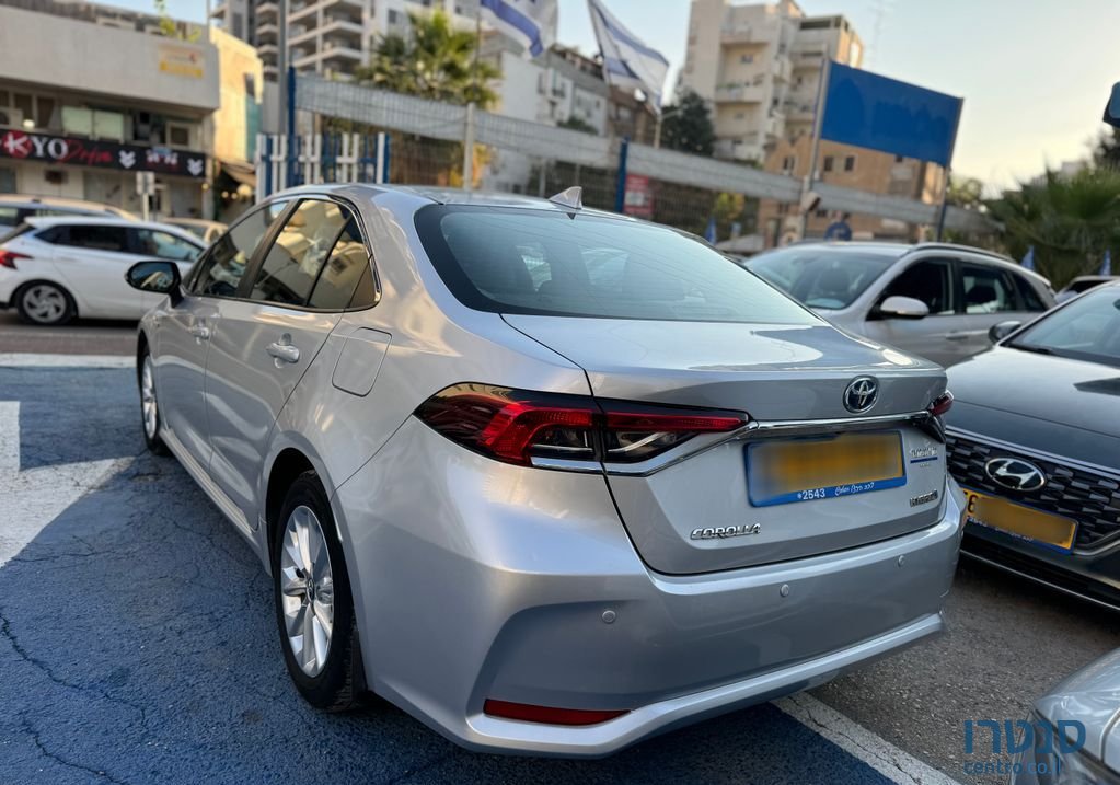 2019' Toyota Corolla טויוטה קורולה photo #3