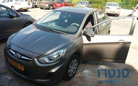2013' Hyundai i25 i25 יונדאי photo #1