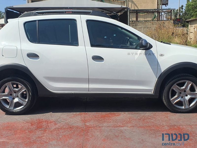 2018' Dacia Sandero Stepway photo #3