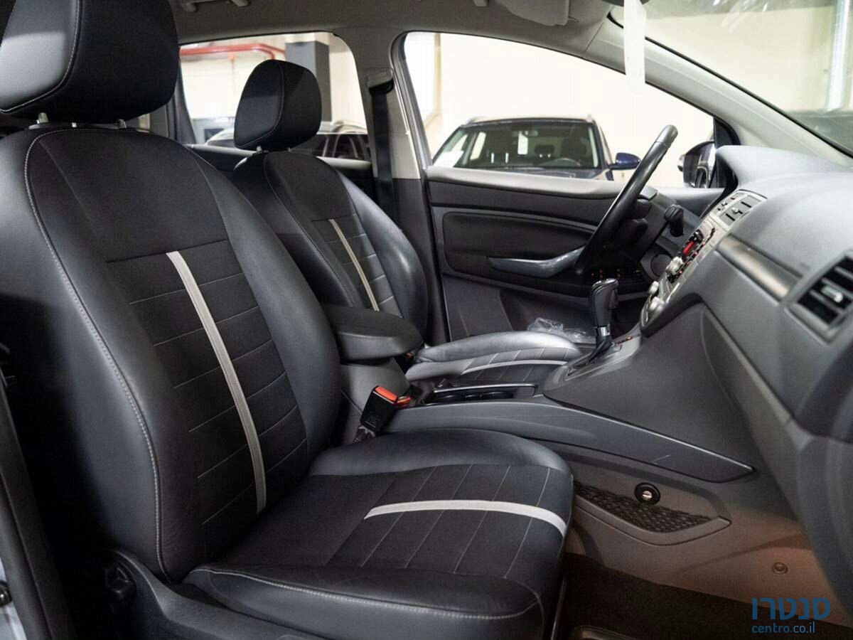 2015' Ford Kuga photo #6