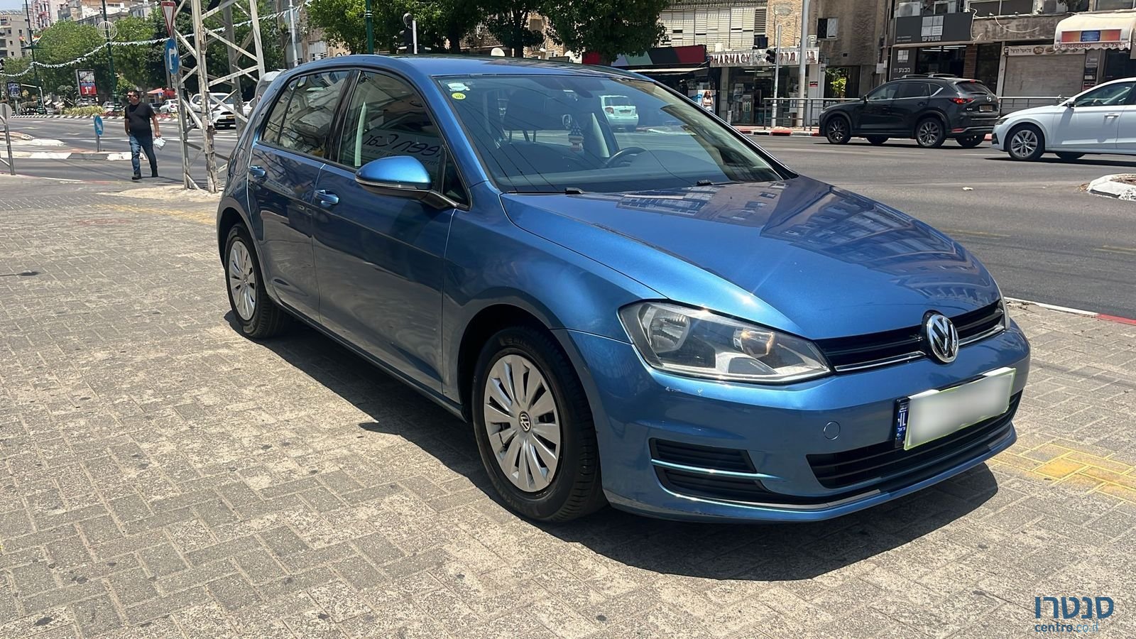 2014' Volkswagen Golf photo #2