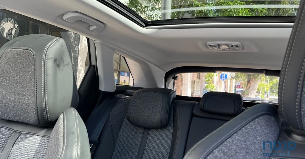 2019' Peugeot 3008 פיג'ו photo #6