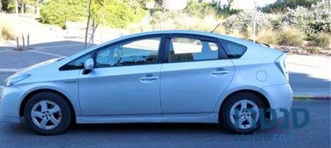 2011' Toyota Prius טויוטה פריוס photo #3