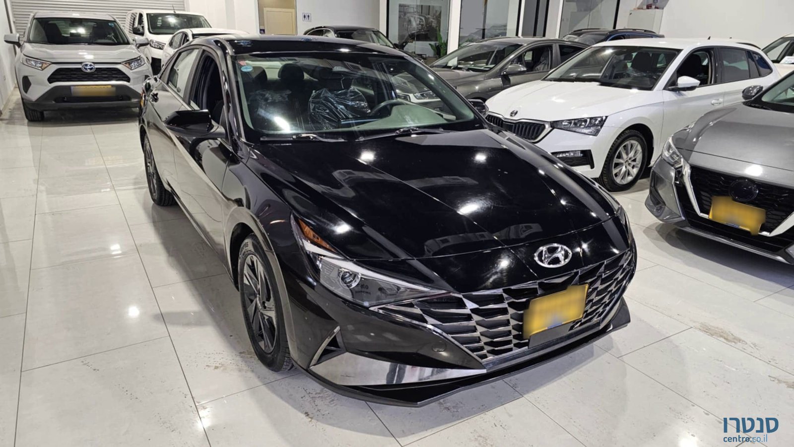 2022' Hyundai Elantra photo #2