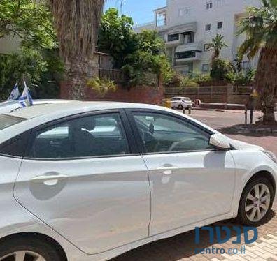 2015' Hyundai i25 יונדאי photo #1