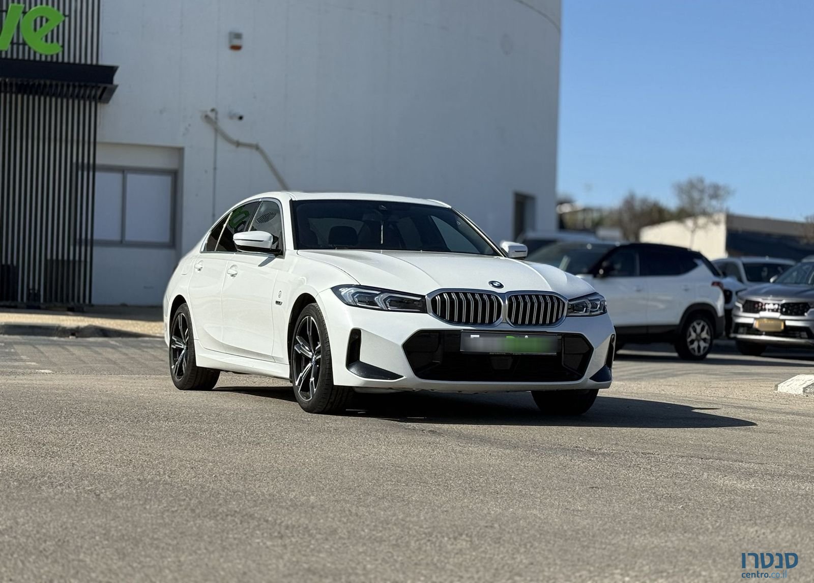 2024' BMW 3 Series ב מ וו סדרה 3 photo #4