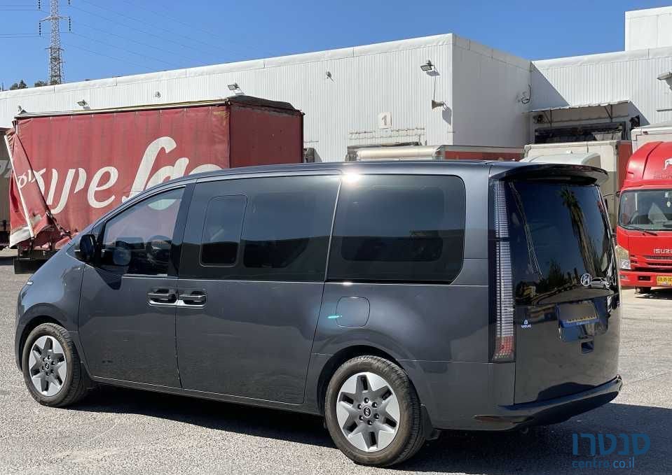 2023' Hyundai Staria יונדאי סטאריה photo #5