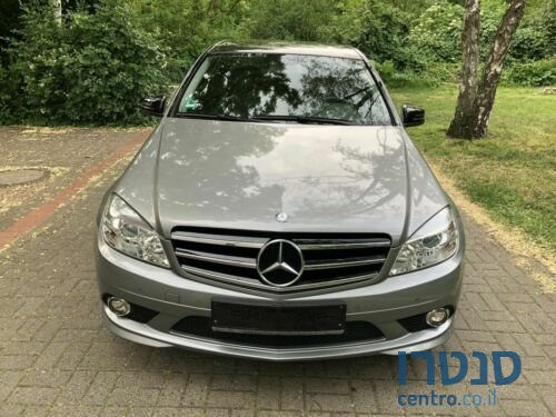 2018' Mercedes-Benz 300 photo #3