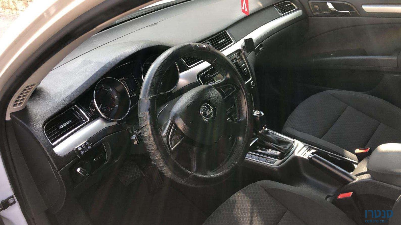 2015' Skoda Superb סקודה סופרב photo #1