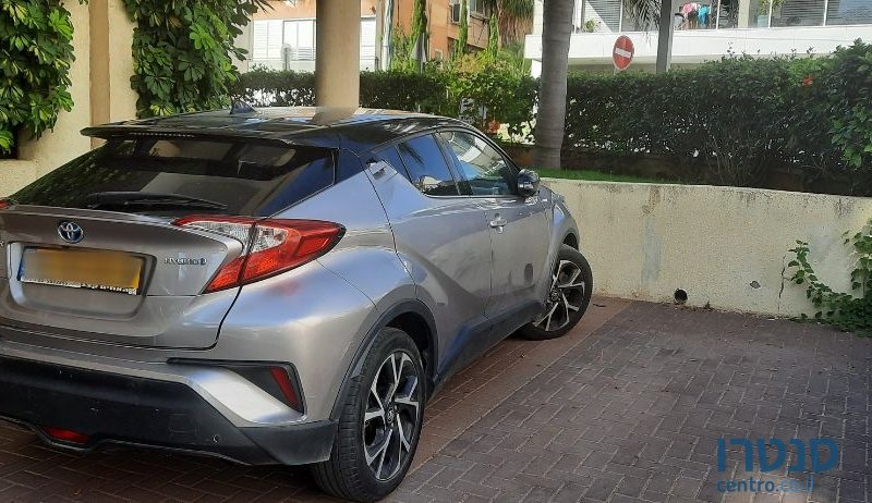 2018' Toyota C-HR טויוטה photo #1