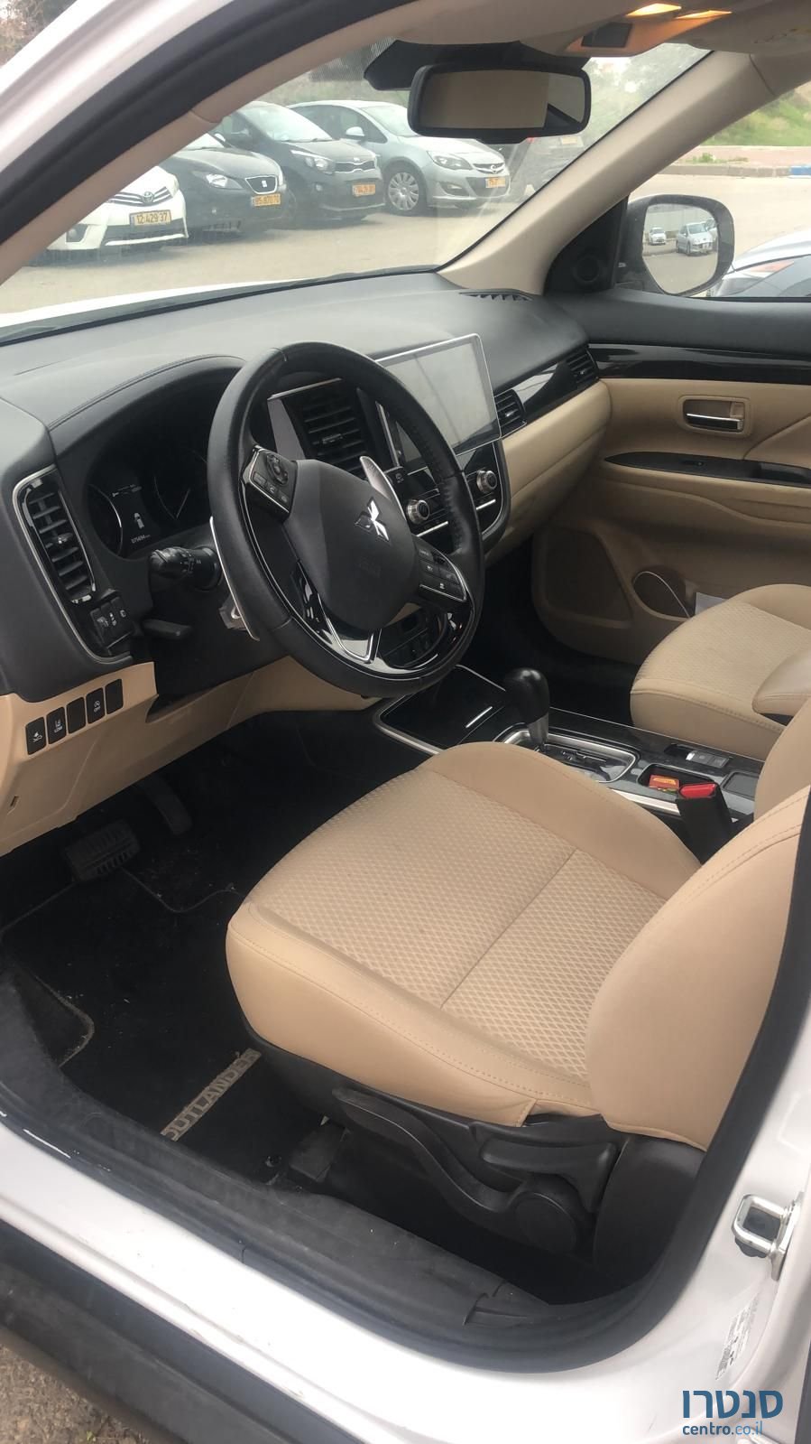 2020' Mitsubishi Outlander מיצובישי אאוטלנדר photo #3