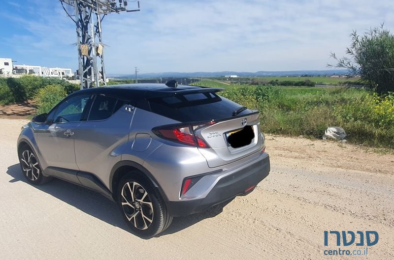 2021' Toyota C-HR טויוטה photo #2