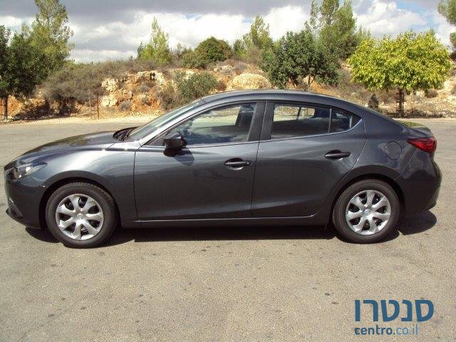 2014' Mazda 3 photo #4