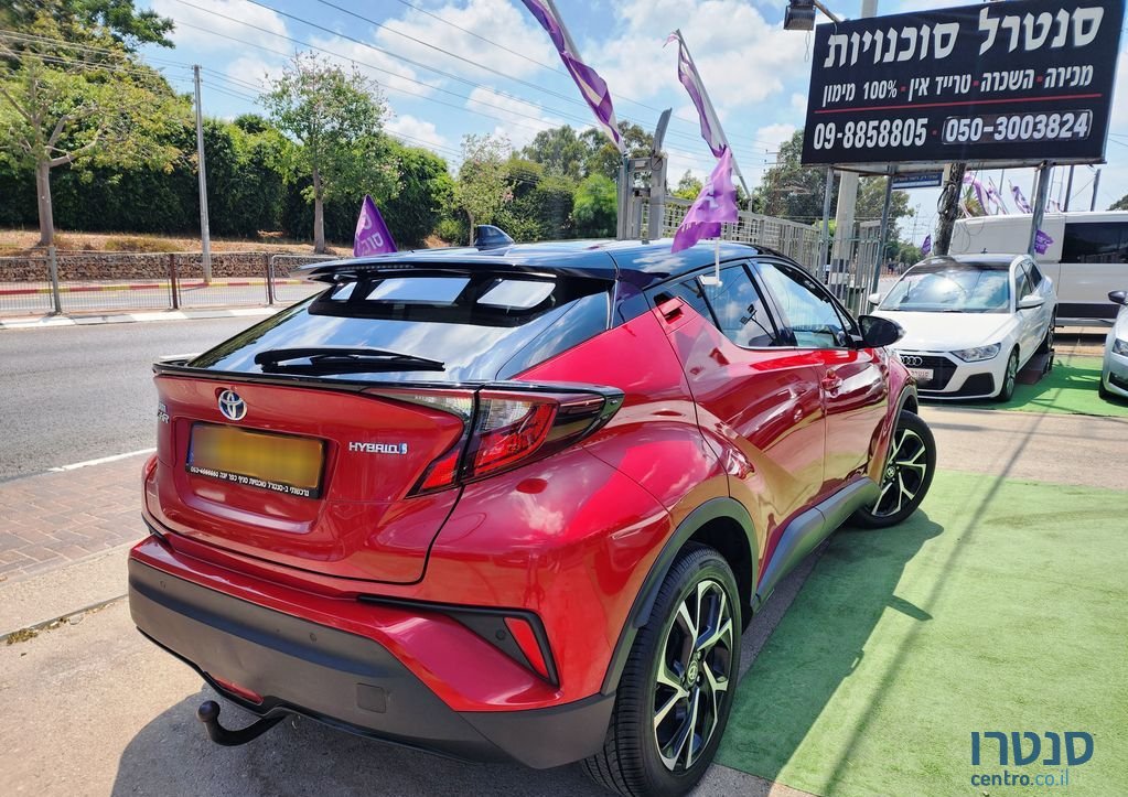 2020' Toyota C-HR טויוטה photo #2