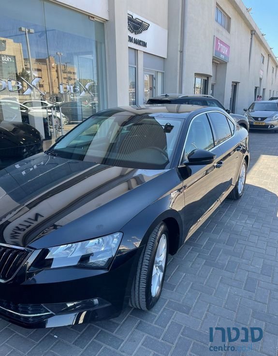 2019' Skoda Superb סקודה סופרב photo #3