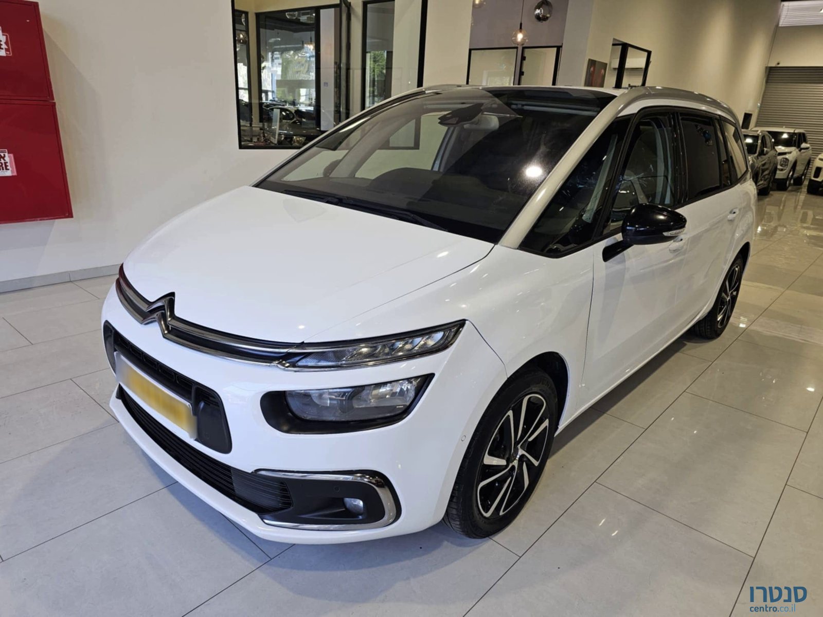 2022' Citroen C4 SpaceTourer photo #1