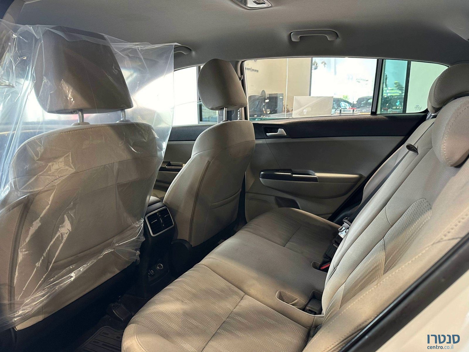 2020' Kia Sportage photo #6