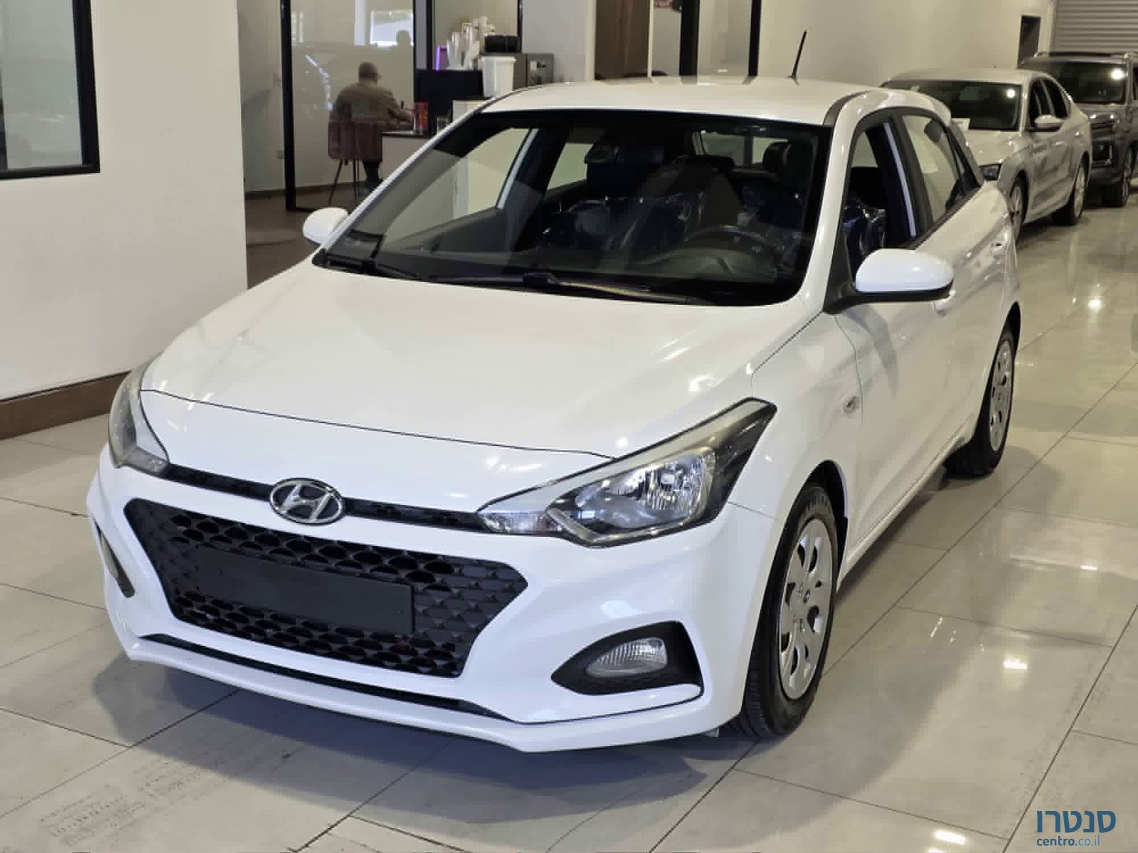 2021' Hyundai i20 photo #3