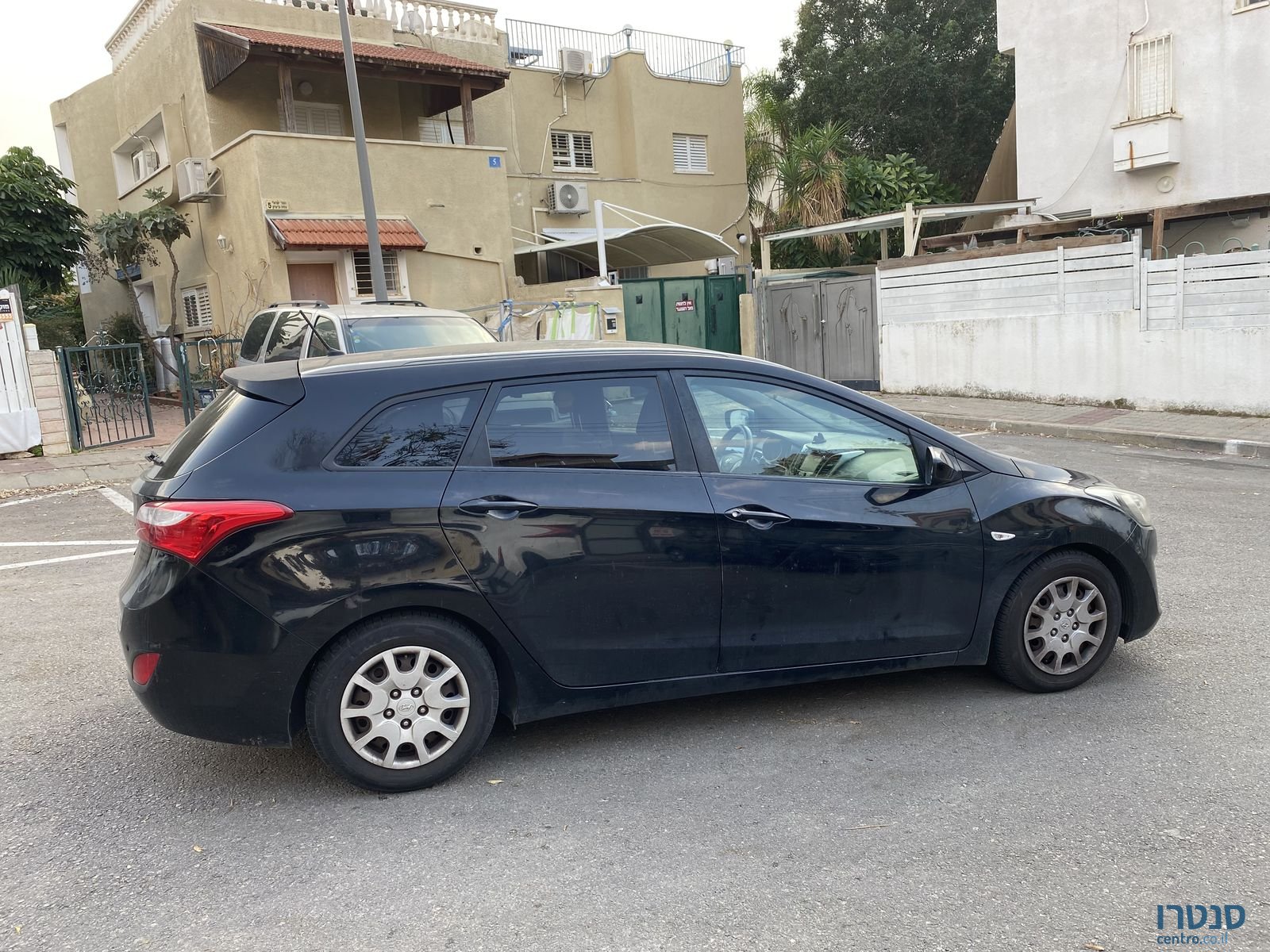 2013' Hyundai i30 יונדאי photo #2