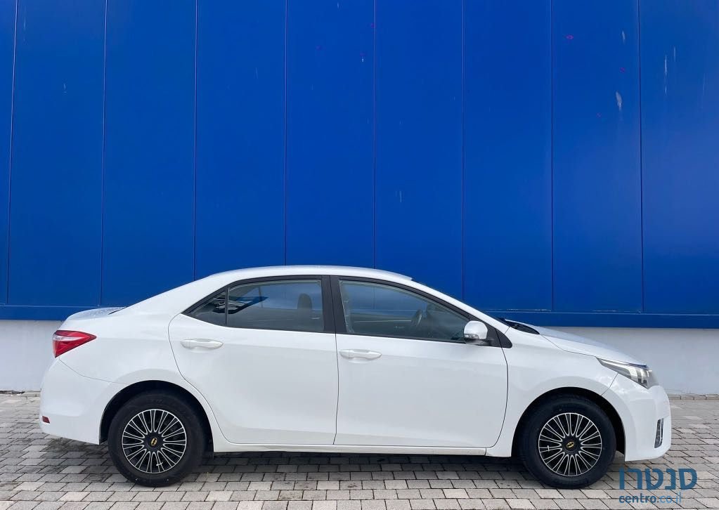2015' Toyota Corolla טויוטה קורולה photo #3
