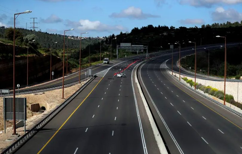 Israeli car insurers not rushing to assist stay-at-home owners