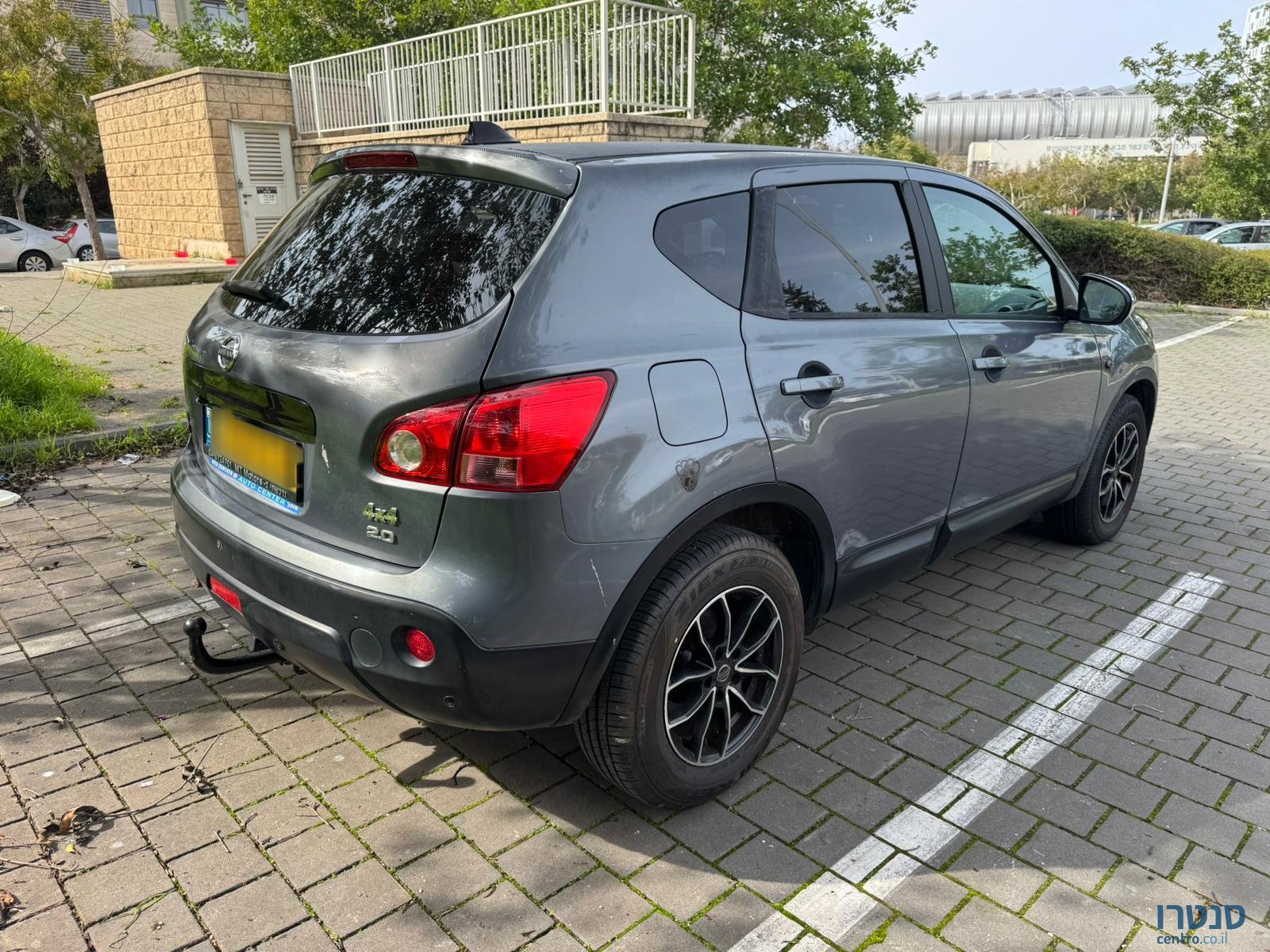 2008' Nissan Qashqai Acenta 4×4 photo #2