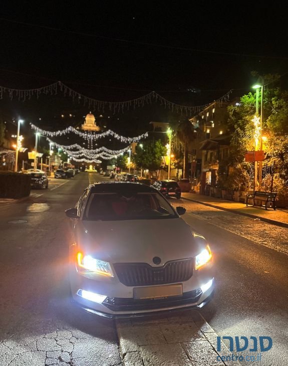 2019' Skoda Superb סקודה סופרב photo #4