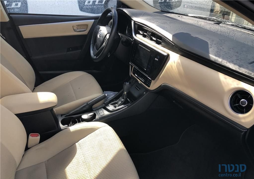 2018' Toyota Corolla טויוטה קורולה photo #3