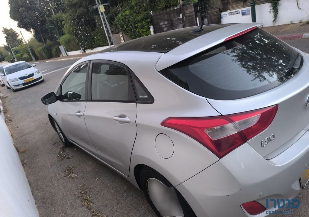 2013' Hyundai i30 יונדאי photo #6