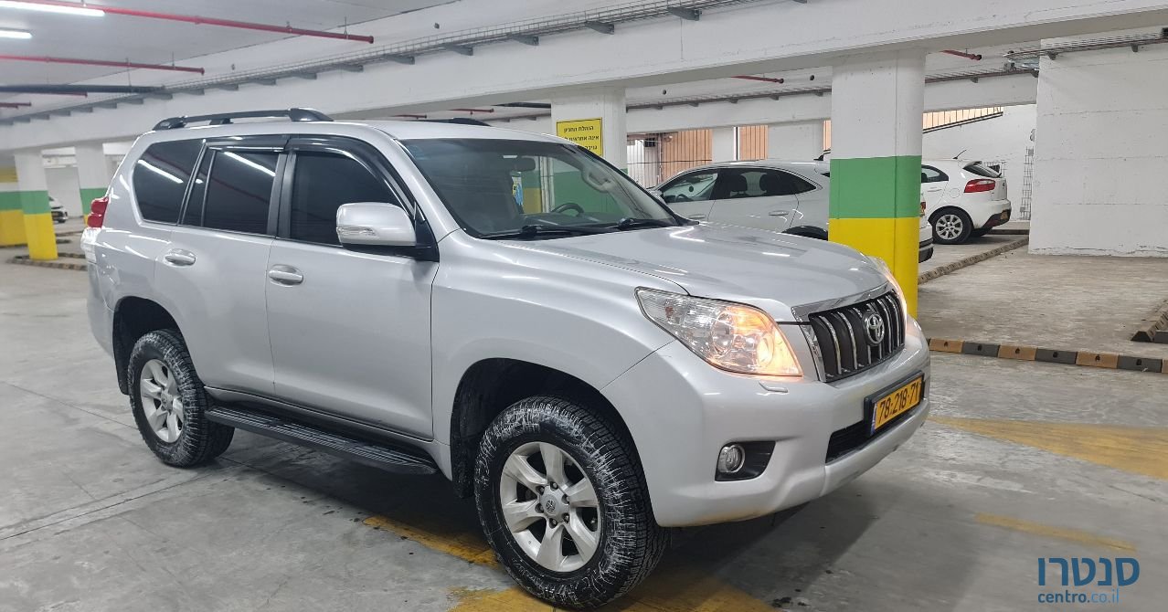2010' Toyota Land Cruiser טויוטה לנד קרוזר photo #1