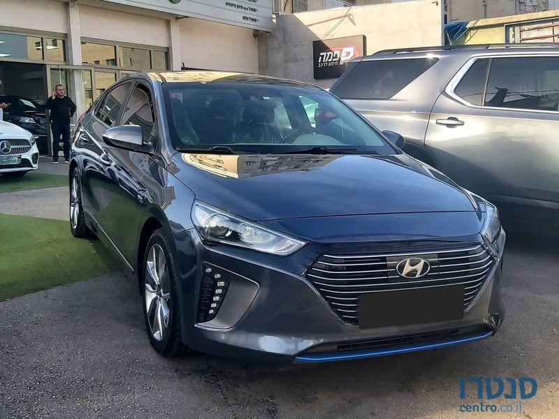 2018' Hyundai Ioniq photo #1