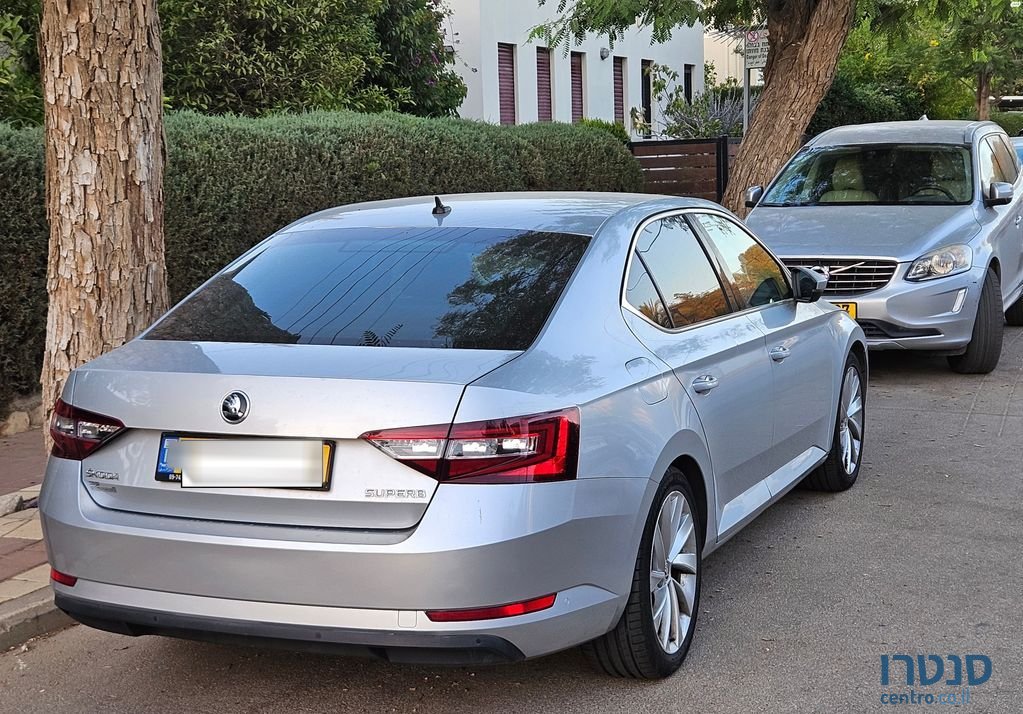 2018' Skoda Superb סקודה סופרב photo #2