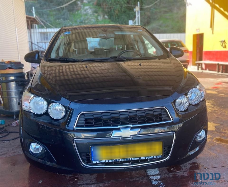 2012' Chevrolet Sonic photo #5