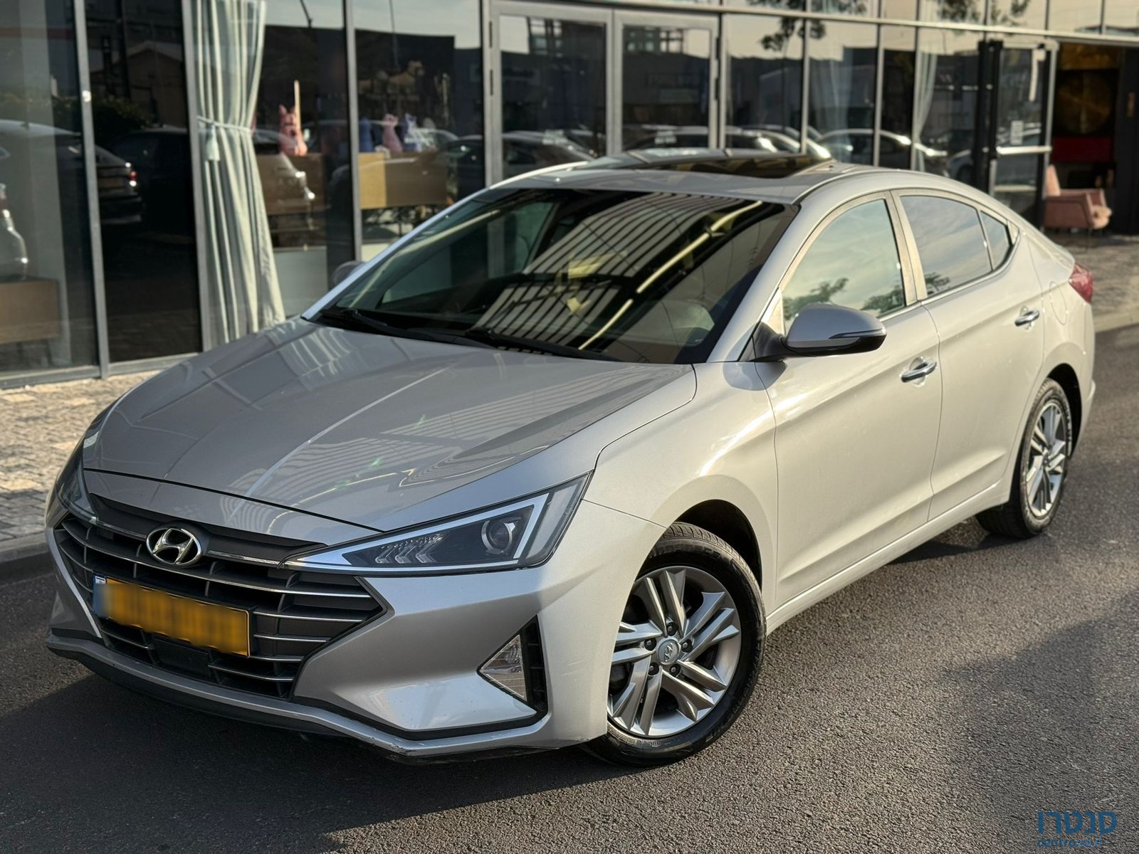 2020' Citroen photo #1