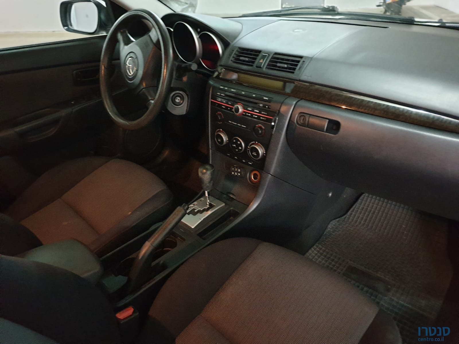 2009' Mazda 3 photo #6