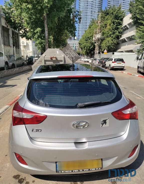 2013' Hyundai i30 יונדאי photo #1