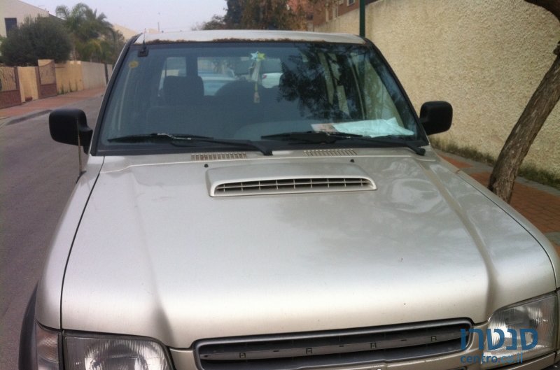 2001' Isuzu Trooper photo #1