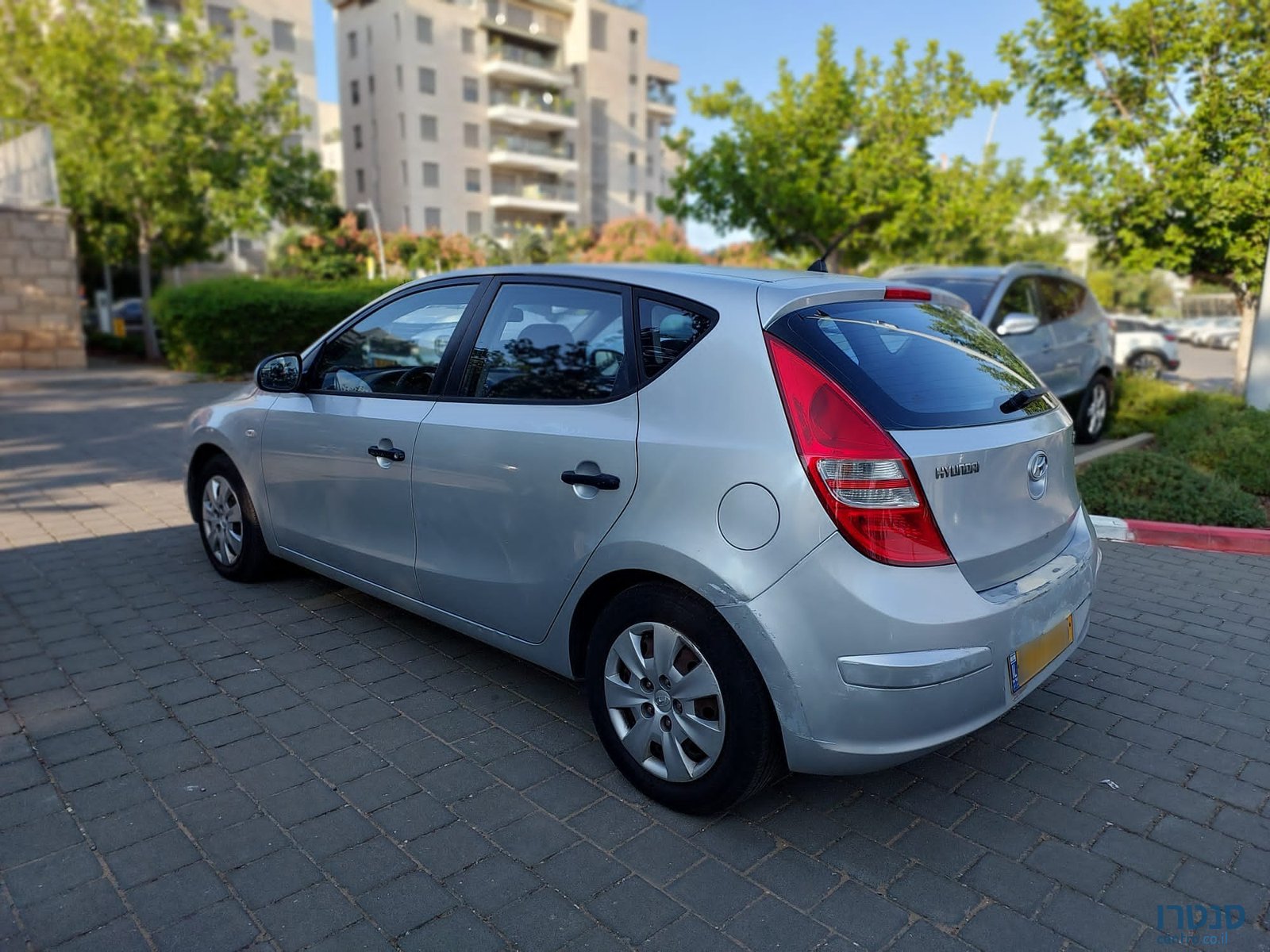 2011' Hyundai i30 photo #3