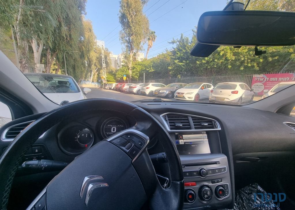 2016' Citroen C4 סיטרואן photo #1