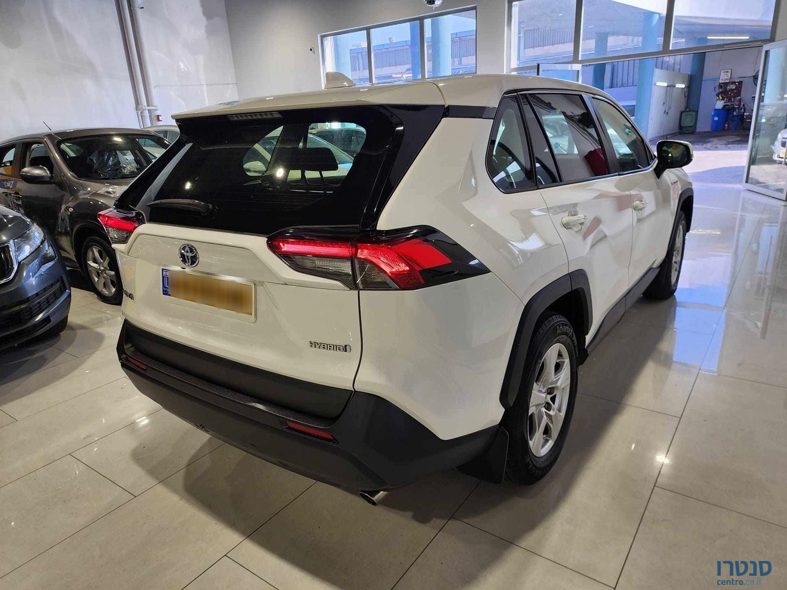 2021' Toyota RAV4 photo #3