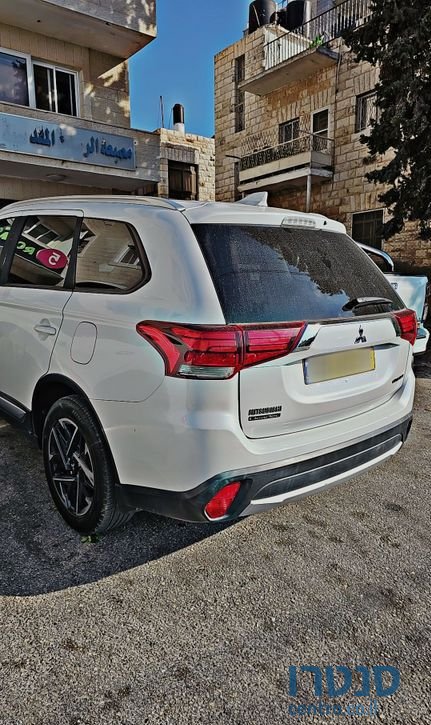 2018' Mitsubishi Outlander מיצובישי אאוטלנדר photo #3
