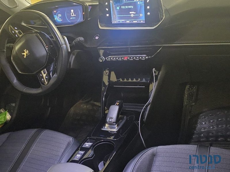 2021' Peugeot 2008 פיג'ו photo #2
