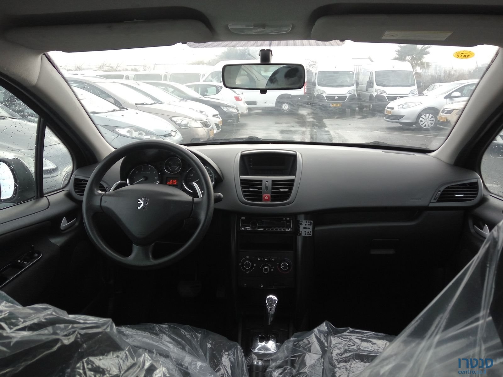 2010' Peugeot 207 URBAN photo #3